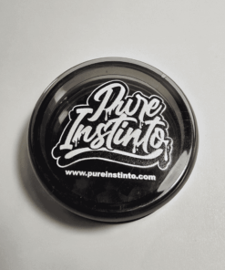 pure instinto logo grinder
